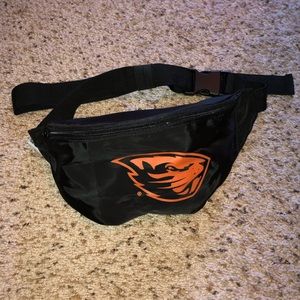 Oregon State Beaver fanny pack